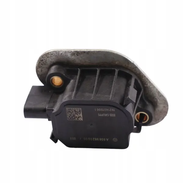 Mercedes OM656 Solenoidventil A6569820100 Begagnad image 6