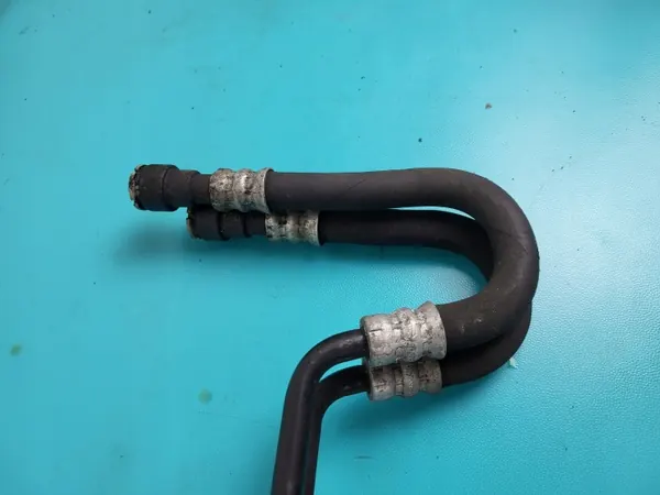Conducto de refrigerante de aceite OEM PRKA11422165229 BMW image 3