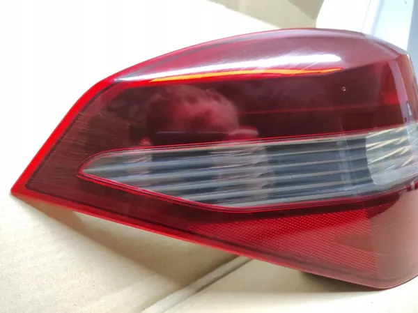 Luz Trasera Izquierda Renault Laguna III Kombi GT 265550002R image 3