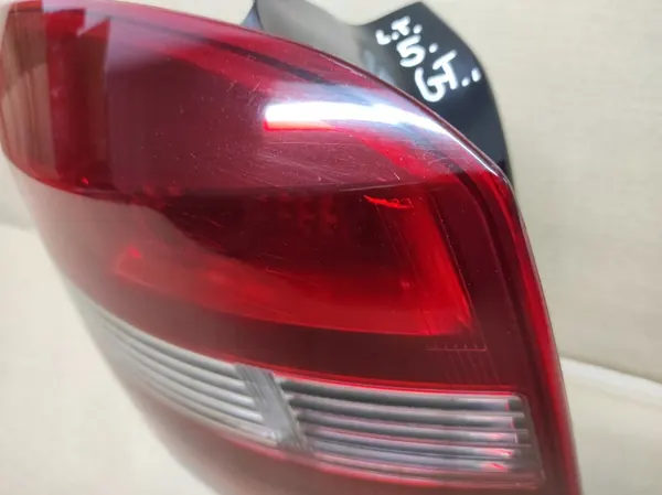 Luz Trasera Izquierda Renault Laguna III Kombi GT 265550002R image 4