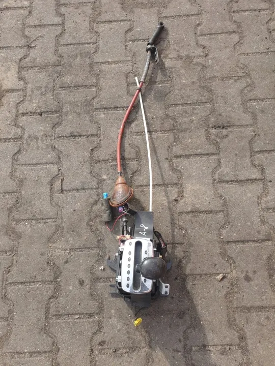 Seletor de Mudanças Audi A8 S8 D2 OEM 4D0713041 image 2
