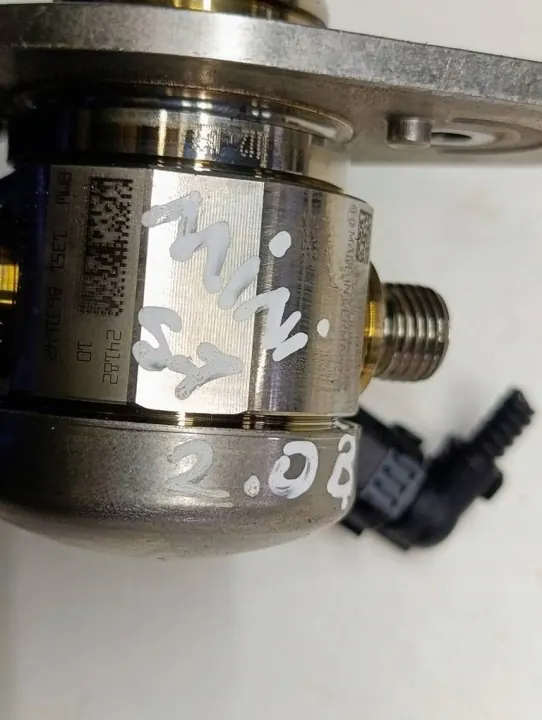 Pompe à injection OEM 8631642S7 pour Mini Cooper S F57 image 7