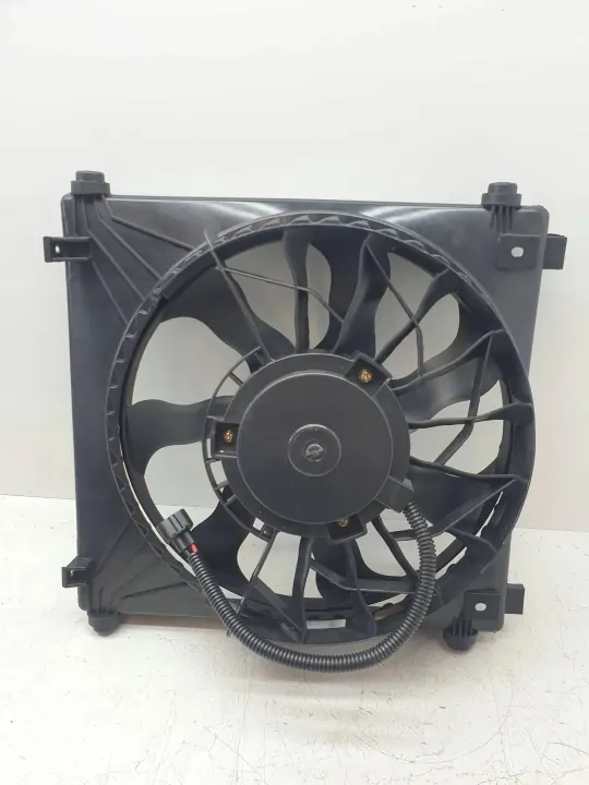 Tesla Model S Tuulettimen kotelo OEM 6007614 Vasen puoli image 2