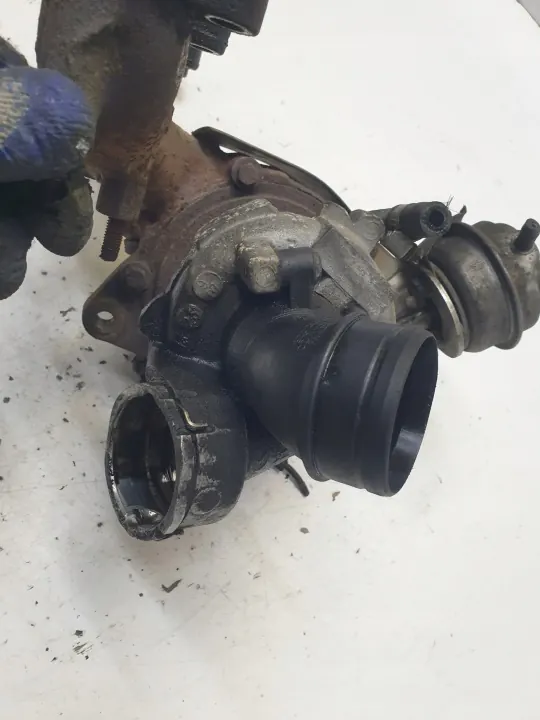 Turbocompressor OEM 03G253014N para VW Passat B6 2.0 TDI image 5