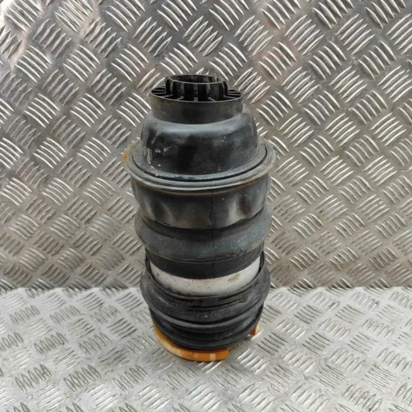 Porsche Taycan 4S Luftfjädring OEM 9j1616026c Bak Höger image 5