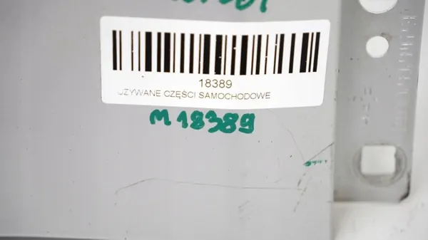 Aile avant droite OEM 360151683 pour Mercedes W204 image 9