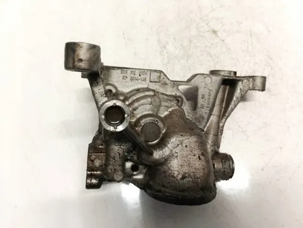 Oljepump OEM 059115105H för Audi A4 2.5L 2002 image 3