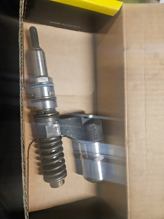 Pompe d'injection OEM 504100287 - Pièce Iveco OE d'occasion image 2