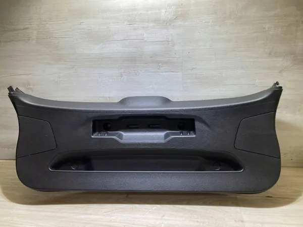 BMW OE 7423855 Garniture Hayon Usagée pour X2 F39 2018 image 2