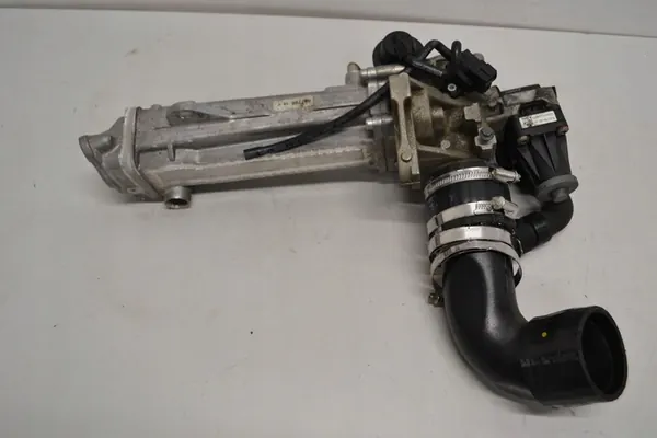 EGR-jäähdyttimen venttiilisarja Volvo XC60 I 2.4 D5 OE image 5