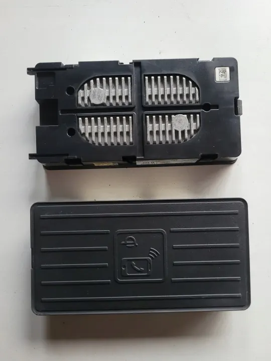 Chargeur téléphone OEM 4N0035502B pour Audi A3 8Y image 2