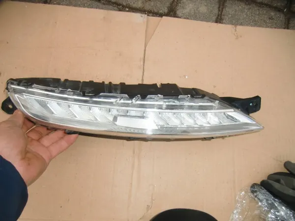 Rechter DRL LED-lamp Citroen C4 Picasso II OEM LAMPA image 2