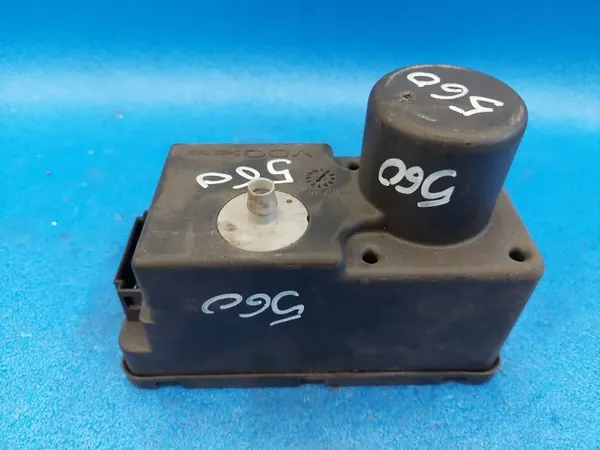 Bomba de cierre central VW Golf 3 OEM 1H0962257G image 2