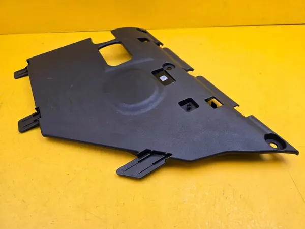 Lynk & Co 01 konsolin peite OEM 8889917073 Musta image 3