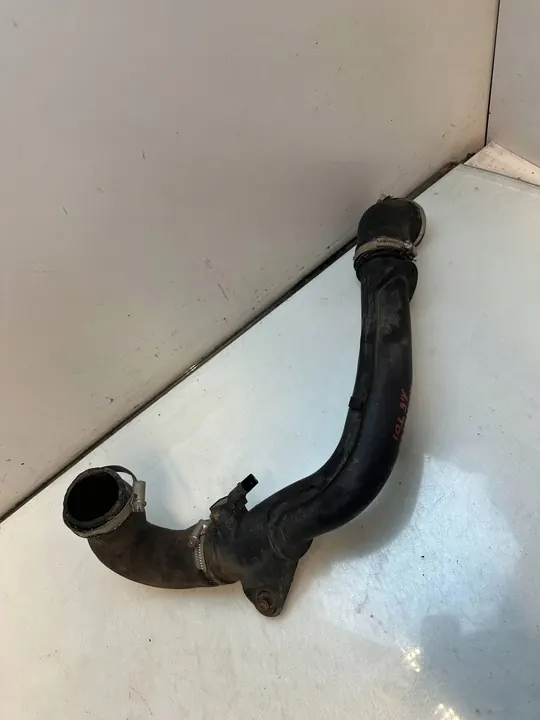 Tubo de ar SKODA RAPID SPACEBACK 1.6L diesel 2013 OEM image 1