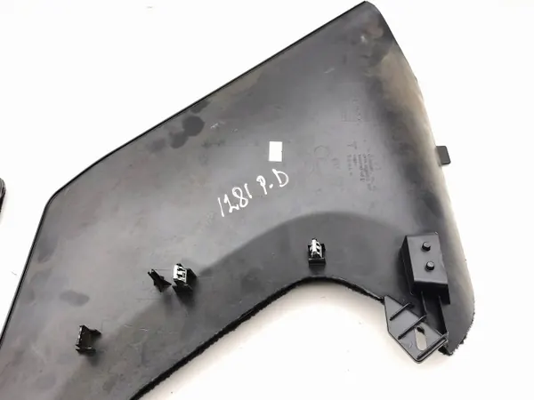 Tesla S tunnelafdekking OEM 1026738-00-B RHD Gebruikt image 8