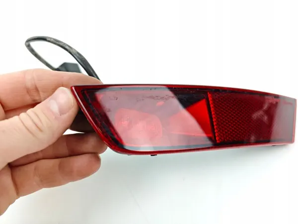 Luz antiniebla VW UP Halógena Trasera Izquierda OEM 1S0945701 image 3