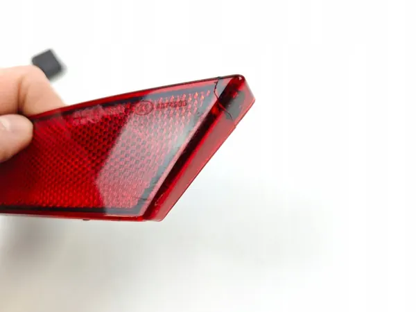 Luz antiniebla VW UP Halógena Trasera Izquierda OEM 1S0945701 image 6