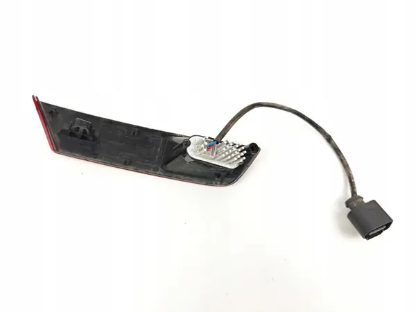 Luz antiniebla VW UP Halógena Trasera Izquierda OEM 1S0945701 image 9