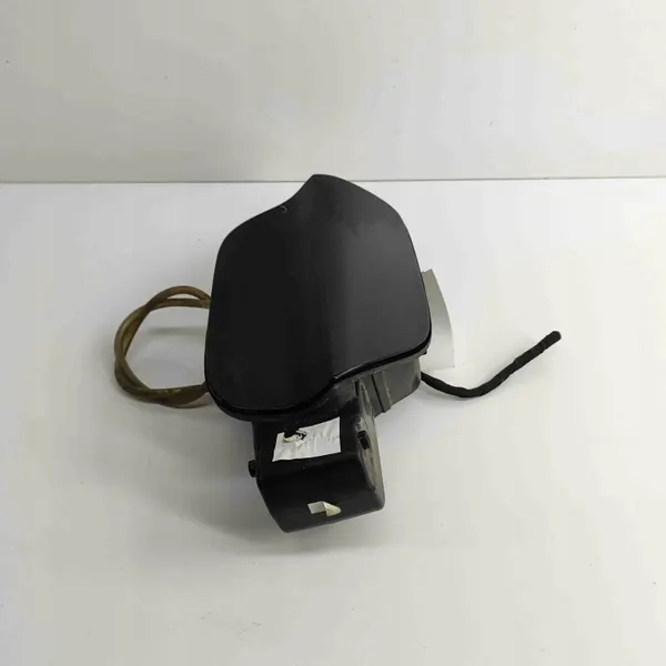 VW Passat B8 tankklep OEM 3G5809857C image 6