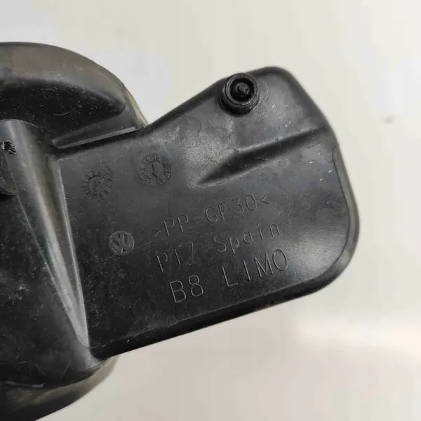 VW Passat B8 tankklep OEM 3G5809857C image 7
