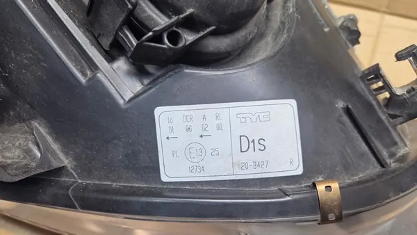 FARO XENÓN AUDI A4 B7 06-08 I+D TYC image 7