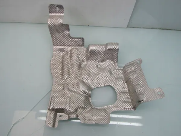 OEM BAYON 1.0 T-GDI 24R Escudo Térmico Dianteiro Direito image 5