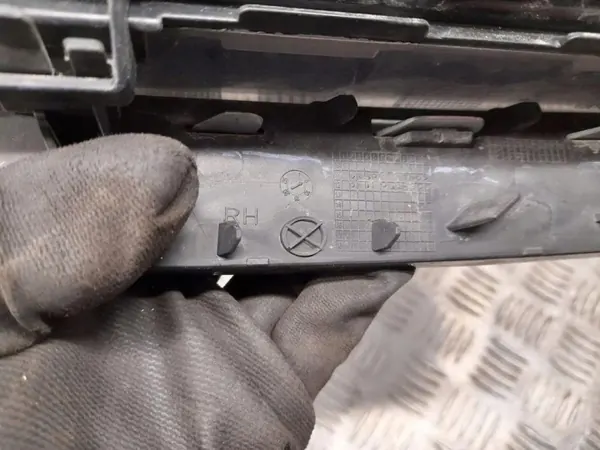 Feux antibrouillard Mercedes GL X166 OEM A1668201456 image 4