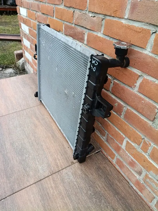 JEEP GRAND CHEROKEE WJ 99-04 4.0 Radiador de agua OEM 52079428AB image 2