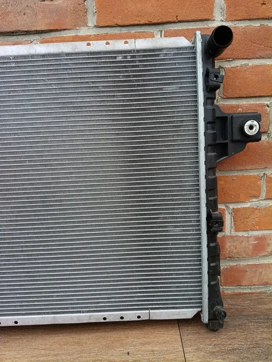 JEEP GRAND CHEROKEE WJ 99-04 4.0 Radiador de agua OEM 52079428AB image 7