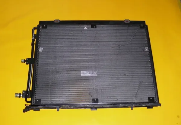 Gebruikte AC-condensor OEM 1408300670 voor Mercedes S-Klasse W140 image 2