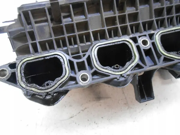 Colector de admisión SKODA FABIA III OEM 04E145749F 04E129711J image 7