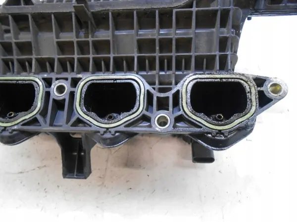Colector de admisión SKODA FABIA III OEM 04E145749F 04E129711J image 8