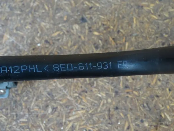 AUDI A4 B7 2.0 TDI Unterdruckschlauch 8E0611931ER image 2