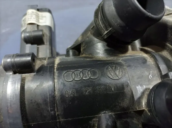 Termostat vattenpump OEM 313244/Lochow för Skoda image 6