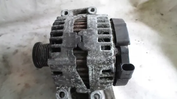 MERCEDES CLS W219 3.0 CDI Vaihtovirtageneraattori A0131547002 image 3