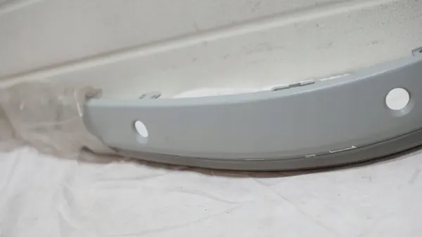 Mercedes-Benz E W211 Moldura do para-choque dianteiro image 5