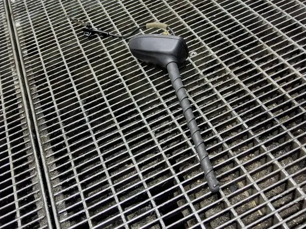 Antenne GPS OEM SKE57303 pour Hyundai i40 image 5