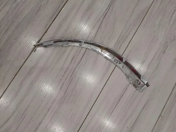 OEM 9660091077 Moldura Cromada Parachoques Trasero Izquierdo image 3
