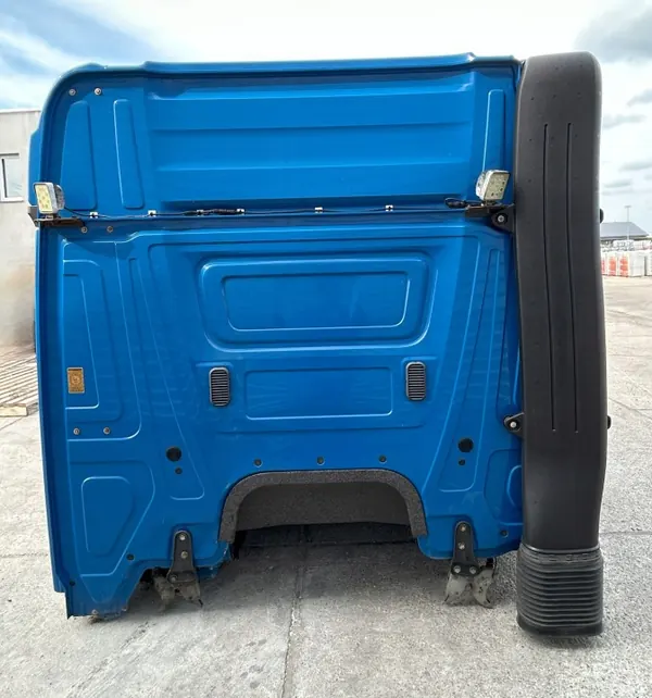 Mercedes-Benz Arocs MP4 Ohjaamo OEM L STREAMSPACE 2.30M image 5