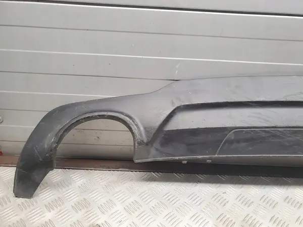 Mercedes-Benz E C207 W207 2014 Bakre Stötfångar Nedre Trim A2048853838 image 2