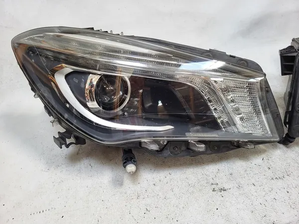 MERCEDES CLA W117 Bi-Xenon Ajovalot Vasemmalta + Oikealta A1179066400 A1179066300 image 3