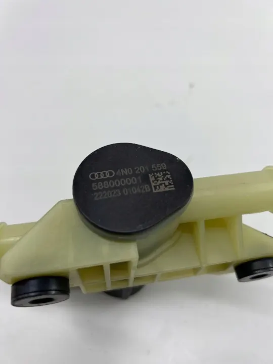 Régulateur pression carburant OEM 4n0201559 Porsche Cayenne image 5