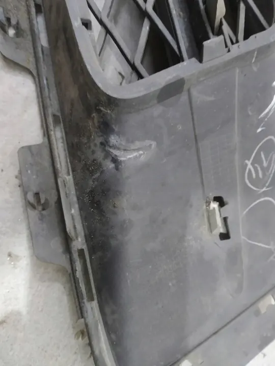Etupuskurin ritilä OEM 5907911261566 BMW X5 image 4