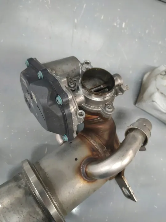 EGR-venttiili VW Arteon Passat B8 04L131512CC image 5