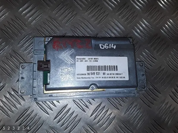 2009 Citroen C5 Display Screen 9664993180 image 3