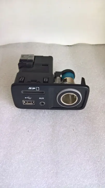 SD-kaartlezer USB Aux Aansluiting Jeep Cherokee OEM 68139536AC image 2
