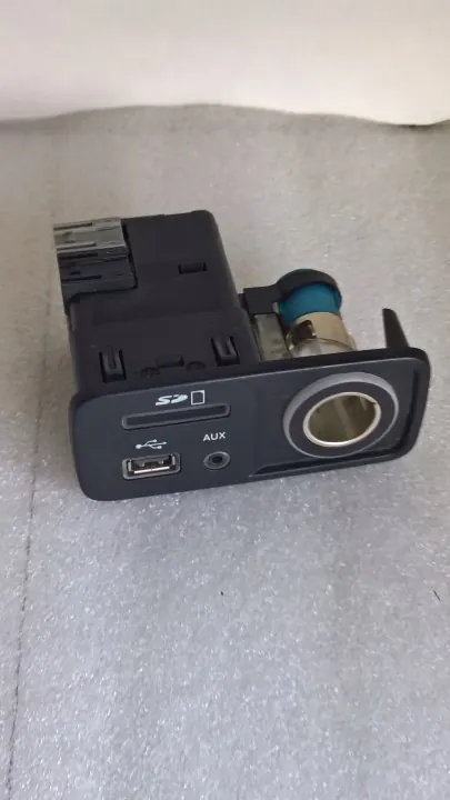 SD-kaartlezer USB Aux Aansluiting Jeep Cherokee OEM 68139536AC image 8