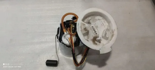 Volvo S60 2020 Bränslepump OEM 31478640 image 6