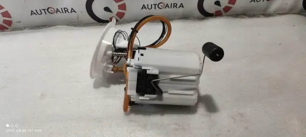 Volvo S60 2020 Bränslepump OEM 31478640 image 7